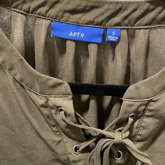 Apt 9 Slightly sheer olive green women’s dress sleeveless blouse shirt size Sm - Picture 2 of 5